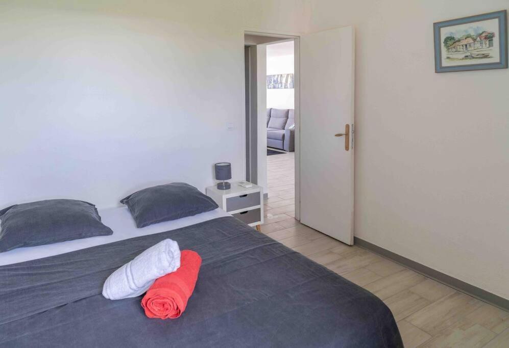 Blue Lagoon Appart En Residence Acces Plage Le Gosier  Exterior foto
