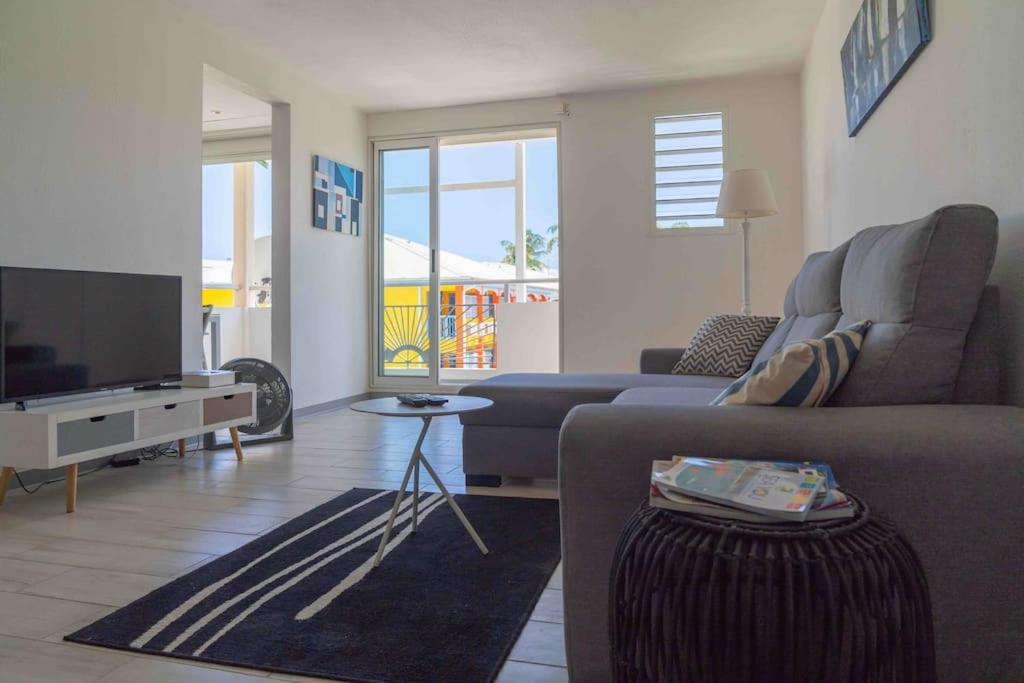 Blue Lagoon Appart En Residence Acces Plage Le Gosier  Exterior foto