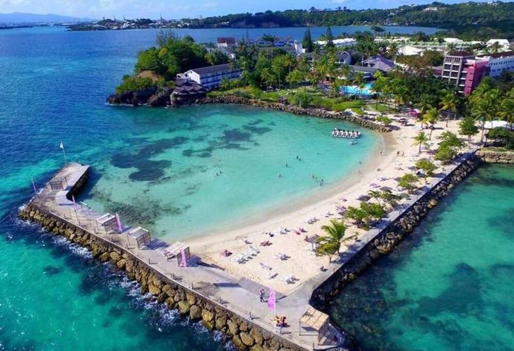 Blue Lagoon Appart En Residence Acces Plage Le Gosier  Exterior foto